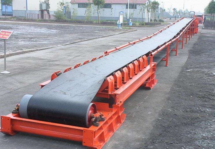 輸送機(jī)