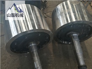 烏海700輥式破碎機耐磨輥皮配件