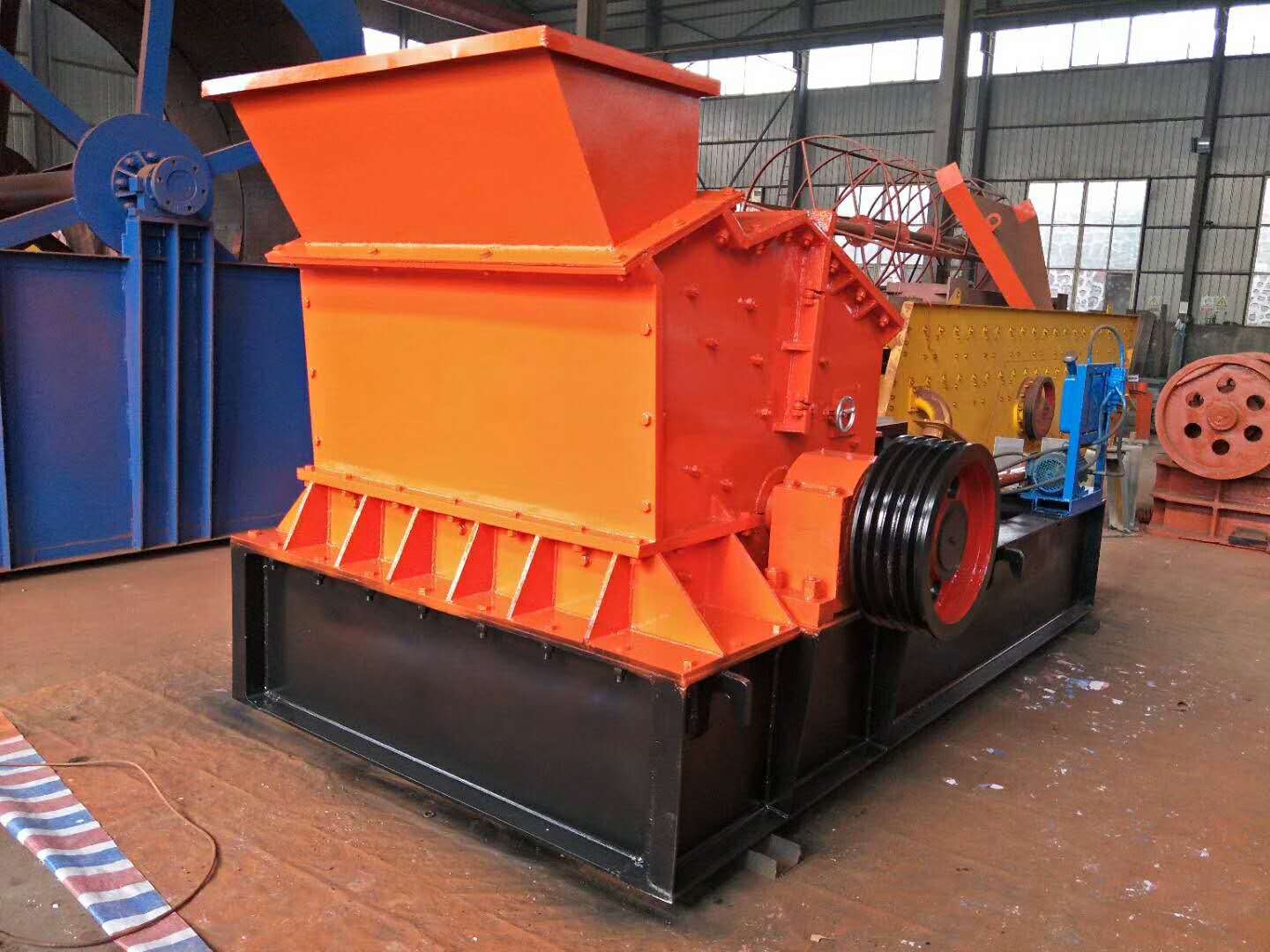 細(xì)碎機 鞏義制砂機的專業(yè)產(chǎn)品圖片