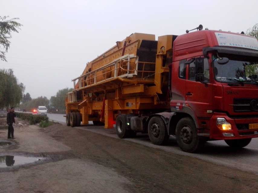 移動(dòng)破碎站產(chǎn)品圖片