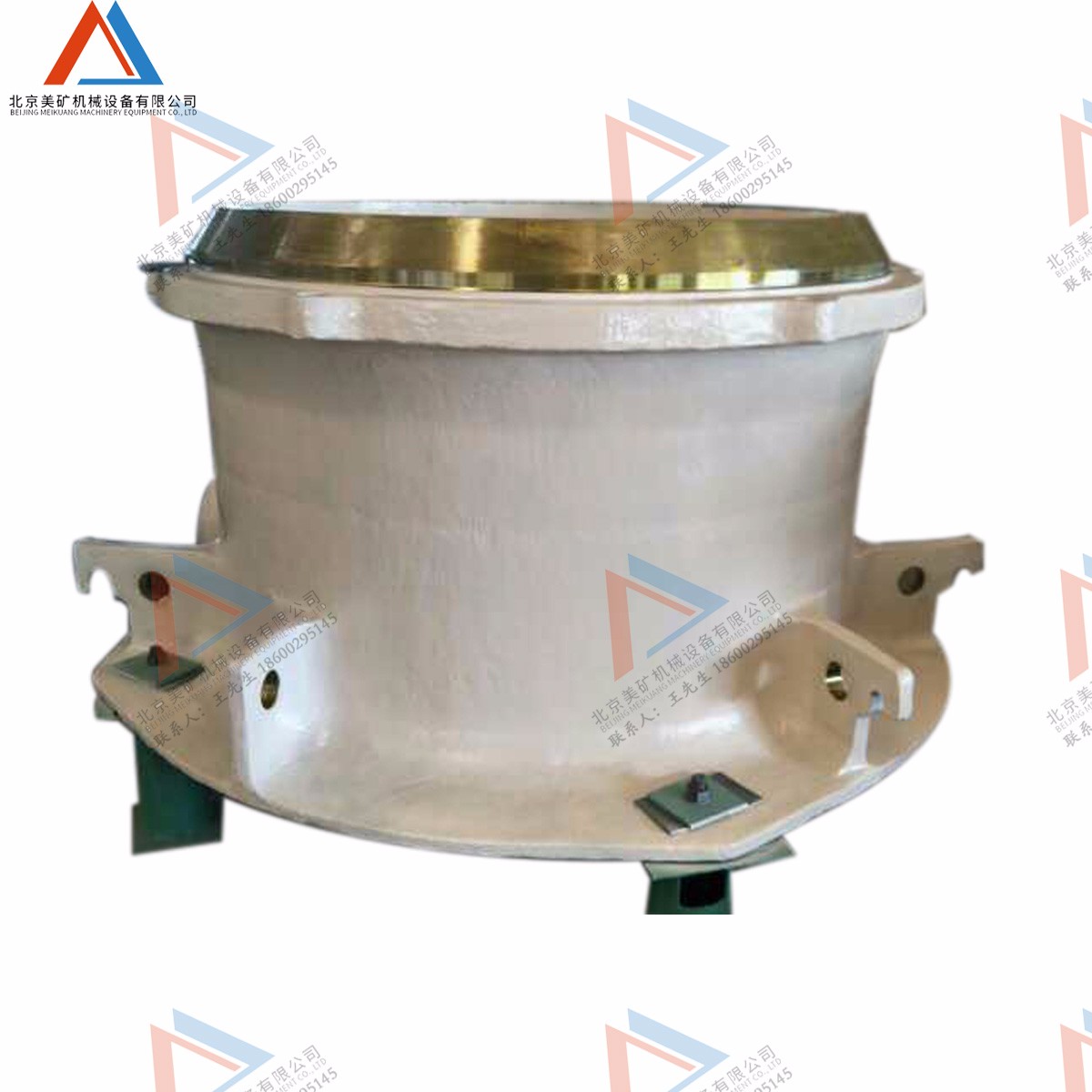 全國供應(yīng)多缸破碎機(jī)HP300主機(jī)