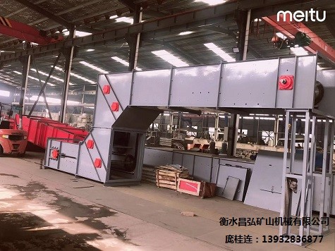 高溫物料輸送Z型提升機(jī)，低功耗，節(jié)能環(huán)保