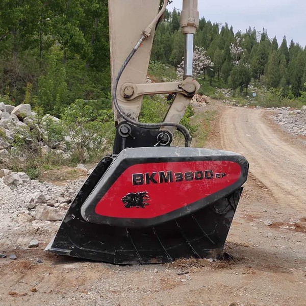 布魯克曼破碎斗代理商 銘德UJ200破碎斗