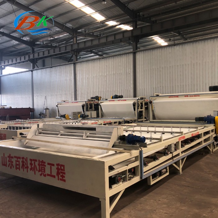 洗砂帶式壓濾機(jī) 湖泊淤泥處理設(shè)備 產(chǎn)品圖片