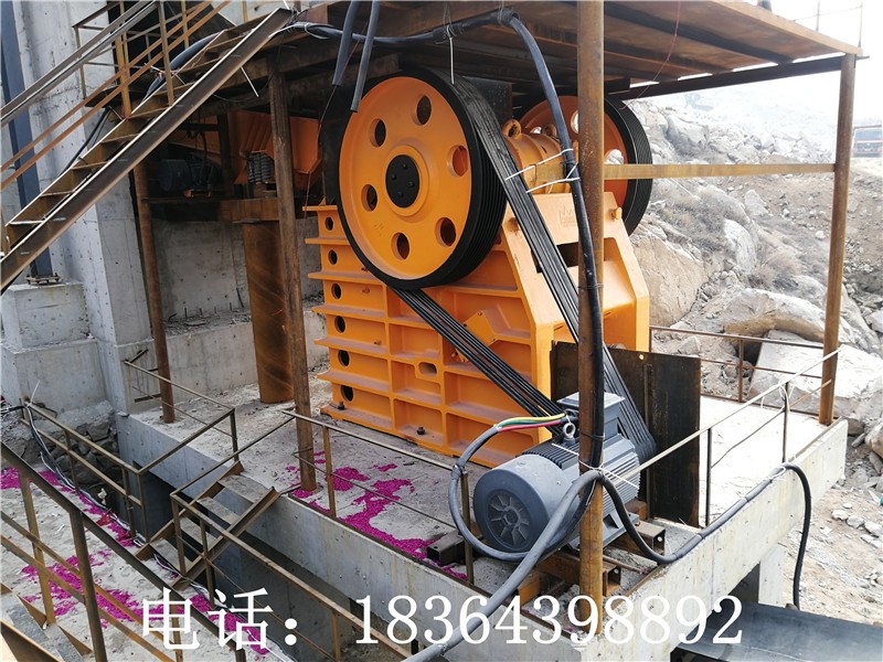 山東黑山路橋機械供應各種顎式破碎機產(chǎn)品圖片