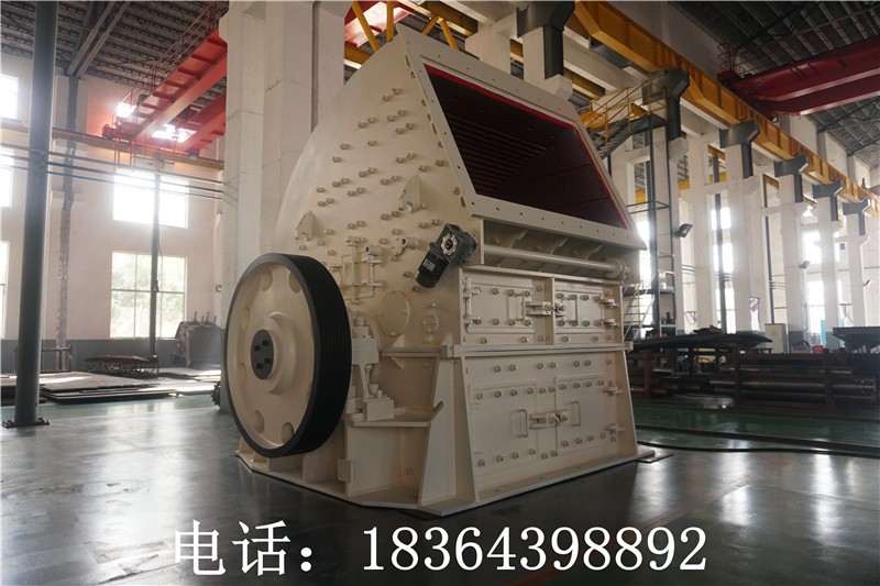 山東黑山路橋機(jī)械PC1820重型錘式破碎機(jī)產(chǎn)品圖片