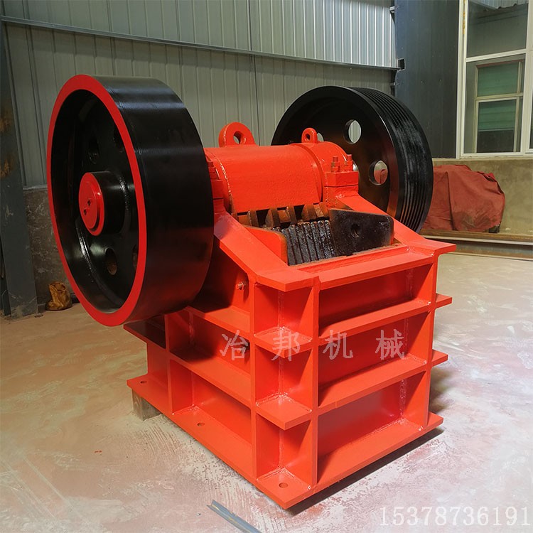 小型破碎機生產(chǎn)廠家產(chǎn)品圖片