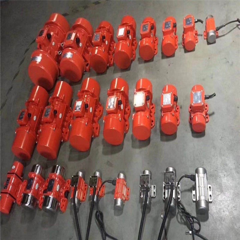 XTGP高頻振動(dòng)電機(jī)1丶1千瓦13千牛產(chǎn)品圖片