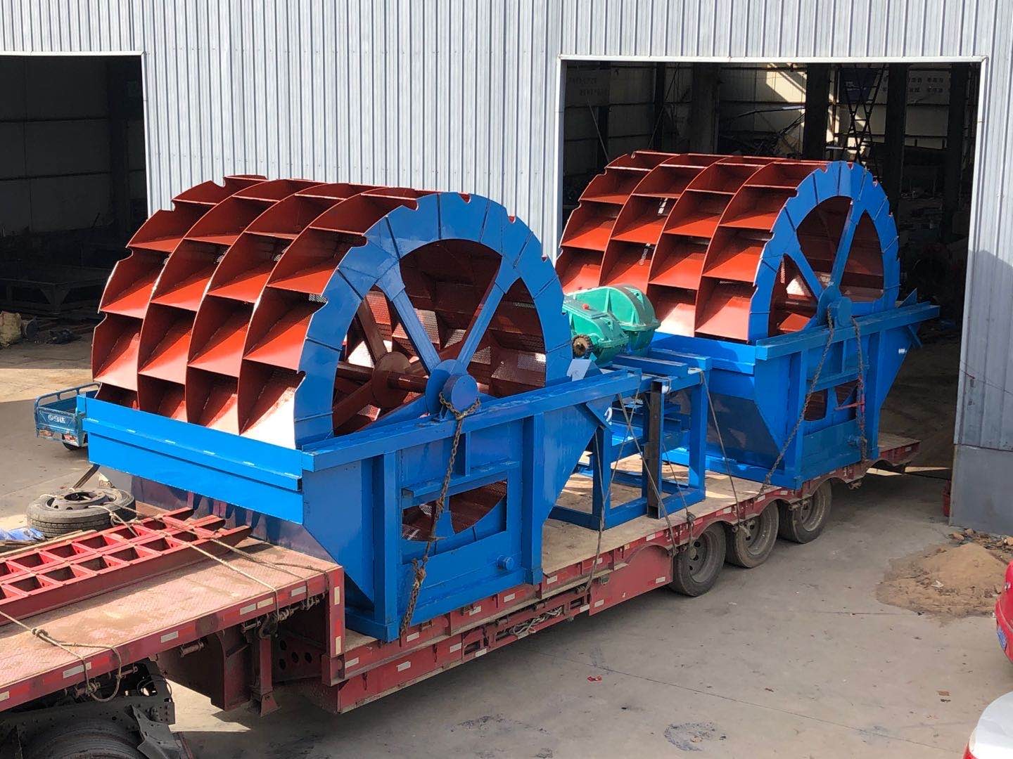 輪式洗砂機(jī)水輪洗砂機(jī)定制批發(fā)洗沙船洗沙機(jī)