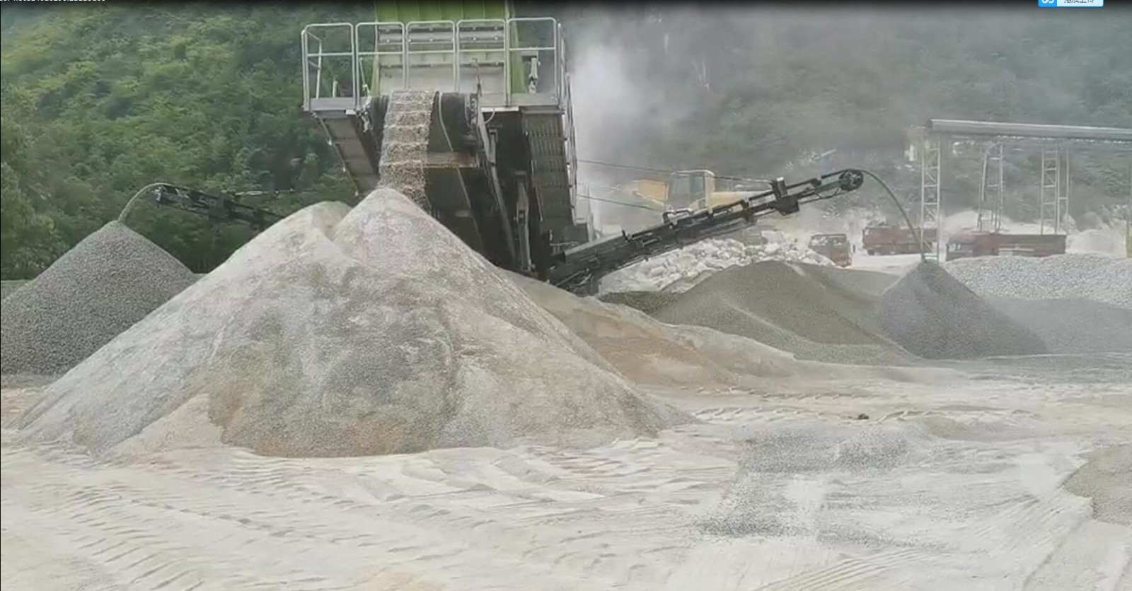 租賃整套移動式破碎站,移動破碎生產(chǎn)線,破碎篩分設備,融資租賃,長期租