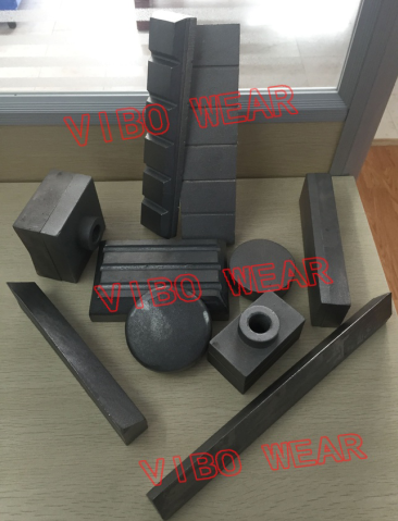 破碎機上各種耐磨配件產(chǎn)品圖片