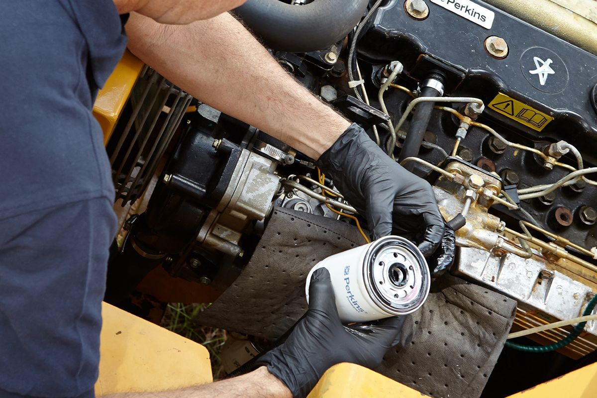 力士德80噸液壓挖掘機(jī)Perkins 發(fā)動機(jī)