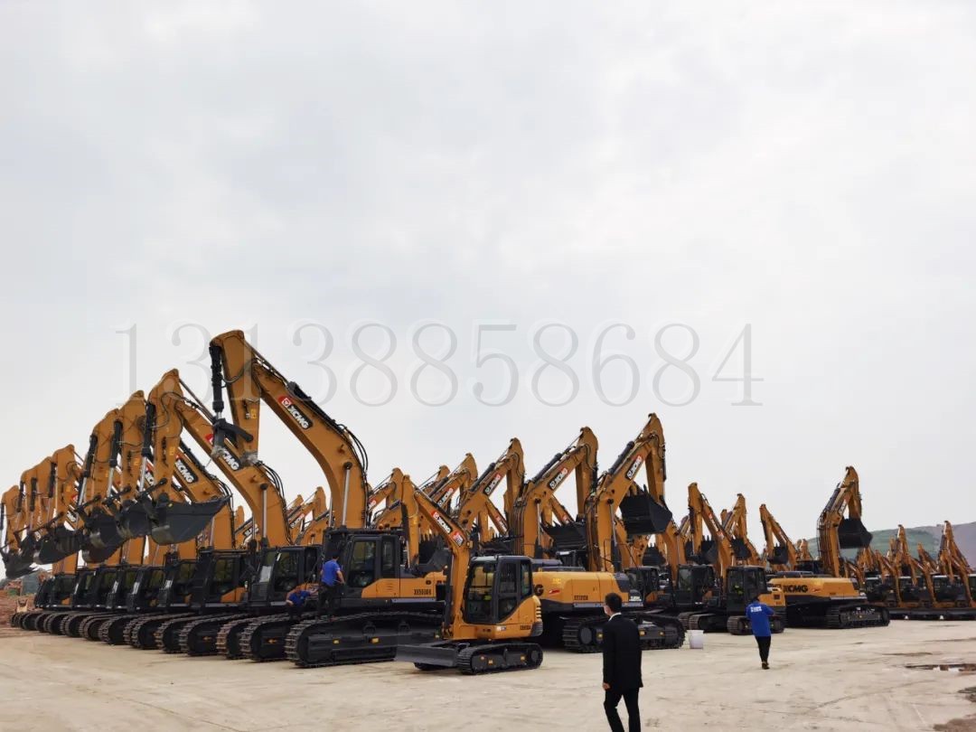 徐工XE550DK挖機(jī) 珀金斯配件 上修包 下修包 水泵