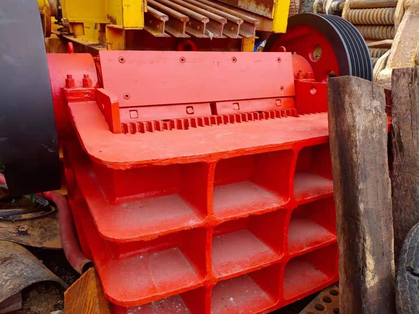 二手250細(xì)鄂式破碎機(jī)石料破碎機(jī)石子生產(chǎn)線設(shè)備低價(jià)出售產(chǎn)品圖片
