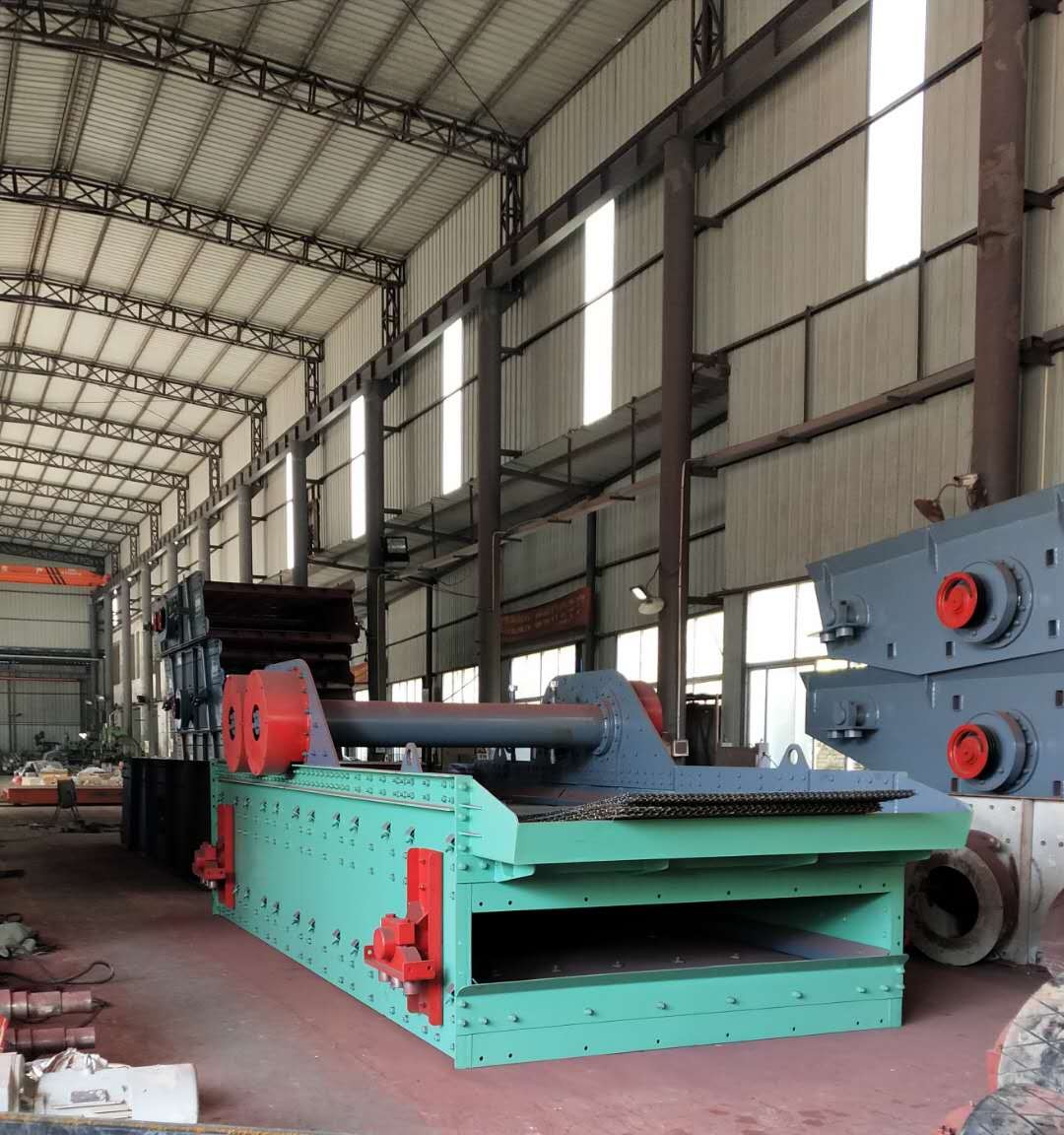 廣東礦山機(jī)械高效振動(dòng)篩雙軸直線篩取代圓振篩