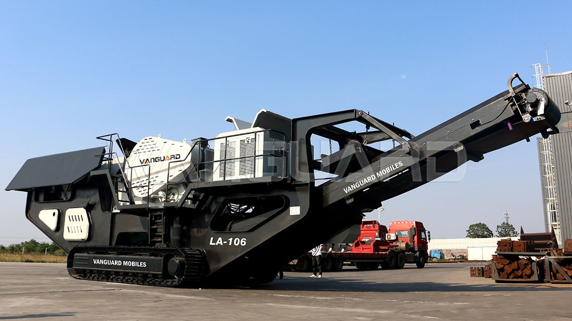 履帶式移動(dòng)破碎站產(chǎn)品圖片