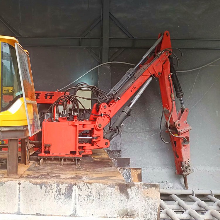 礦山破碎大石塊用液壓礦用機械抓手產(chǎn)品圖片