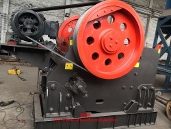 PEV系列歐版（稀油潤滑）顎式破碎機產(chǎn)品圖片