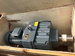 上海巨能R系列減速機(jī)