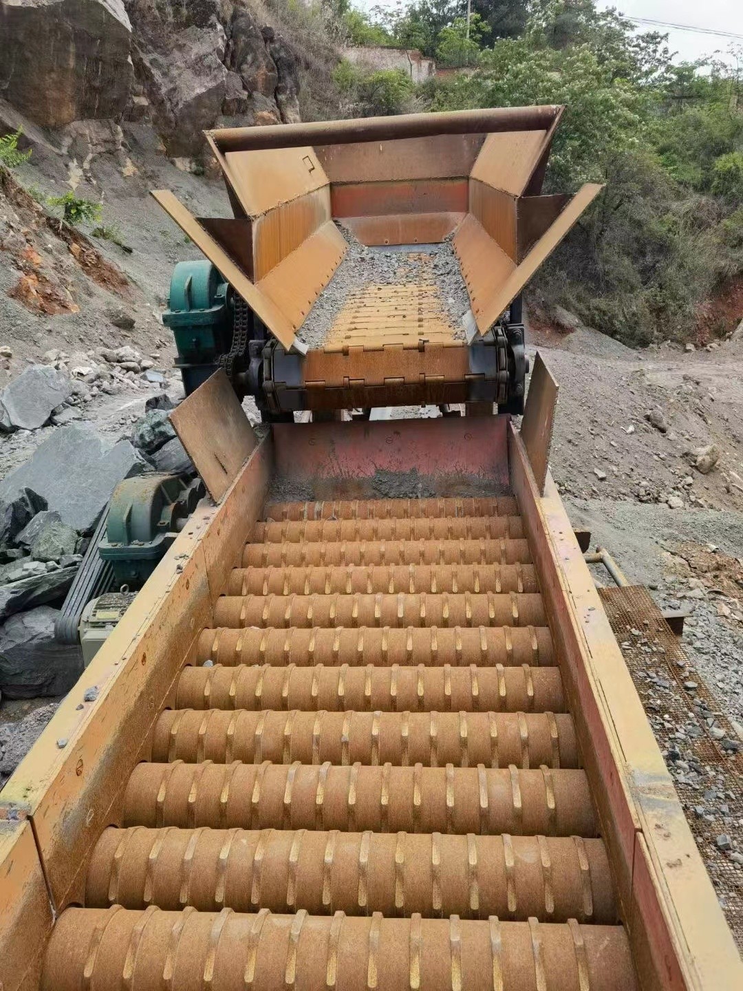 二手時(shí)產(chǎn)100方-150方泥石分離機(jī)石子生產(chǎn)線設(shè)備出售16萬產(chǎn)品圖片