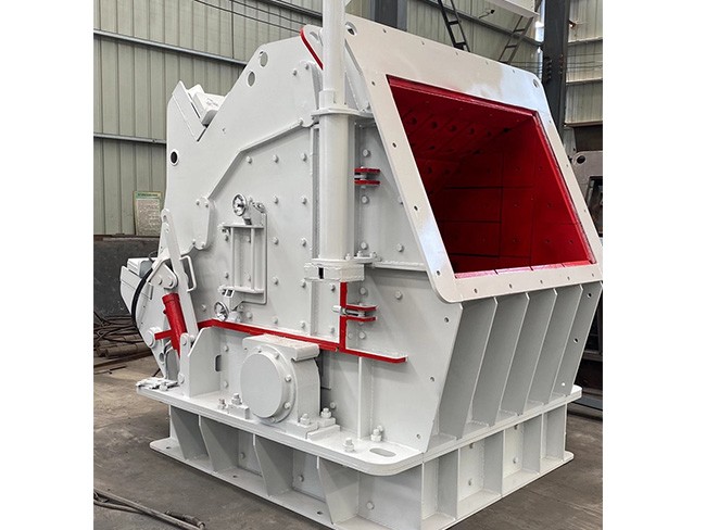 云南諾創(chuàng)機(jī)械反擊式破碎機(jī)