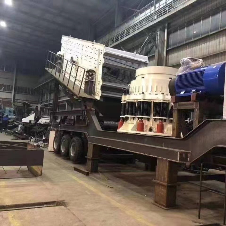 云南諾創(chuàng)復(fù)合圓錐式破碎機(jī)