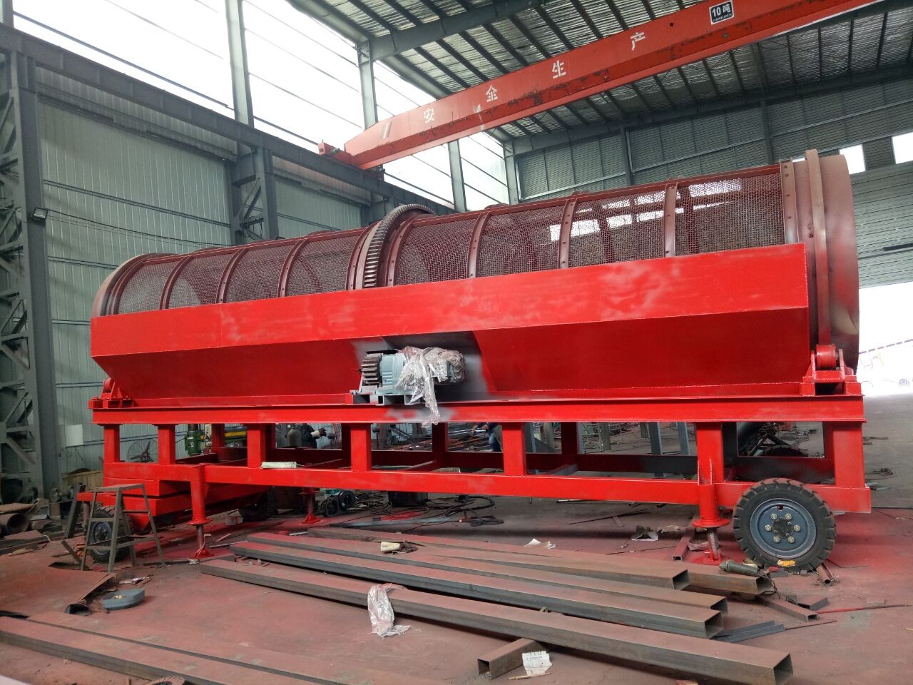 無(wú)軸滾筒篩 濰坊華鼎重工專業(yè)生產(chǎn)產(chǎn)品圖片