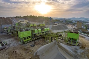 破碎制砂生產(chǎn)線產(chǎn)品圖片