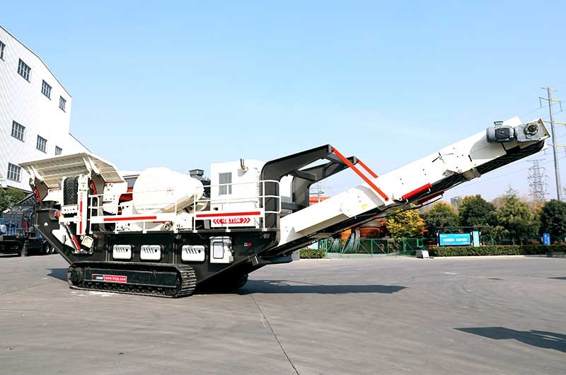 河南廠家直銷移動(dòng)履帶式破碎機(jī)