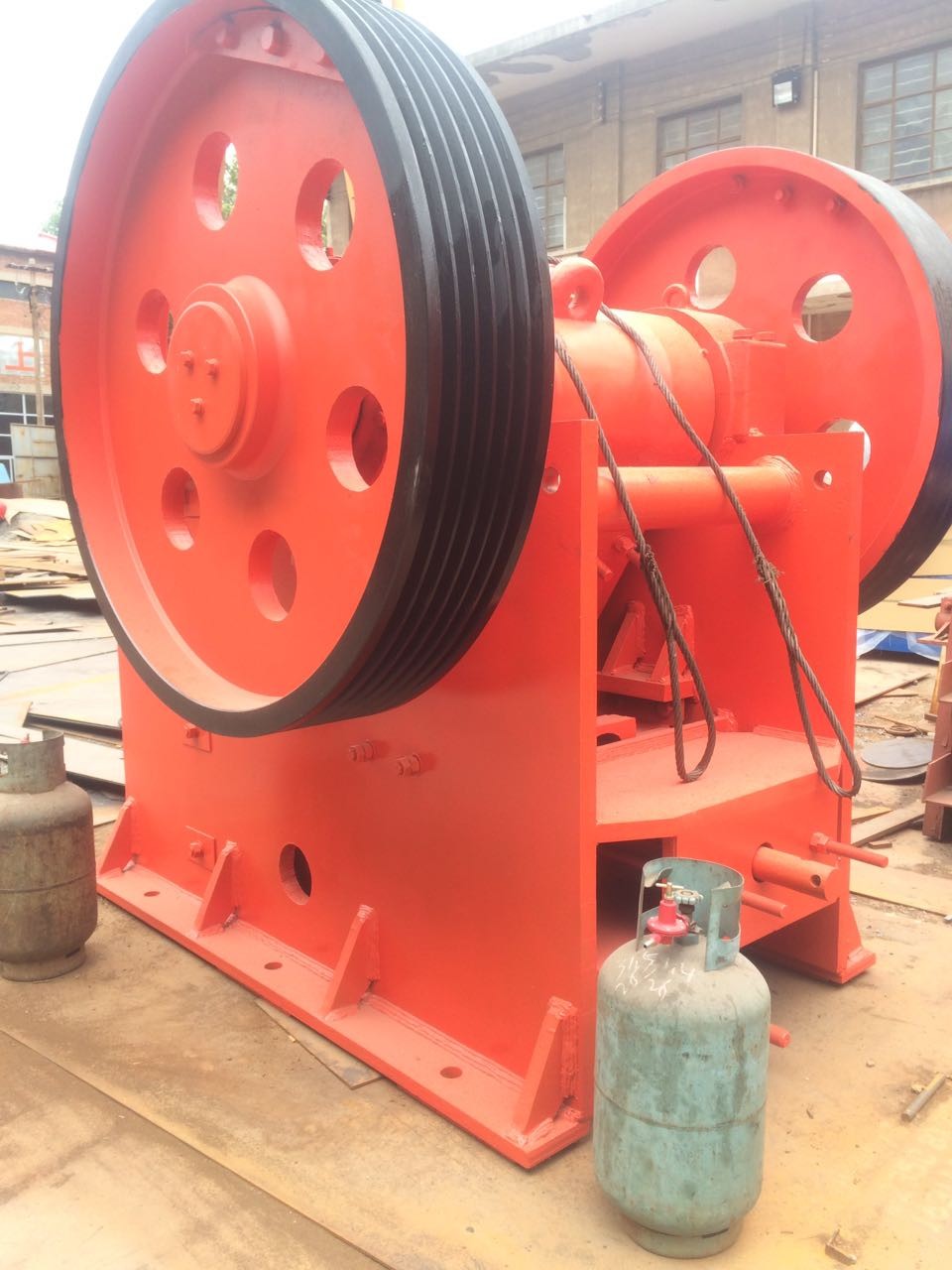 廣西破碎機廠家，顎式破碎機型號