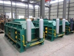 廣西砂石生產(chǎn)線專用制砂機(jī)，雙輥制砂機(jī)