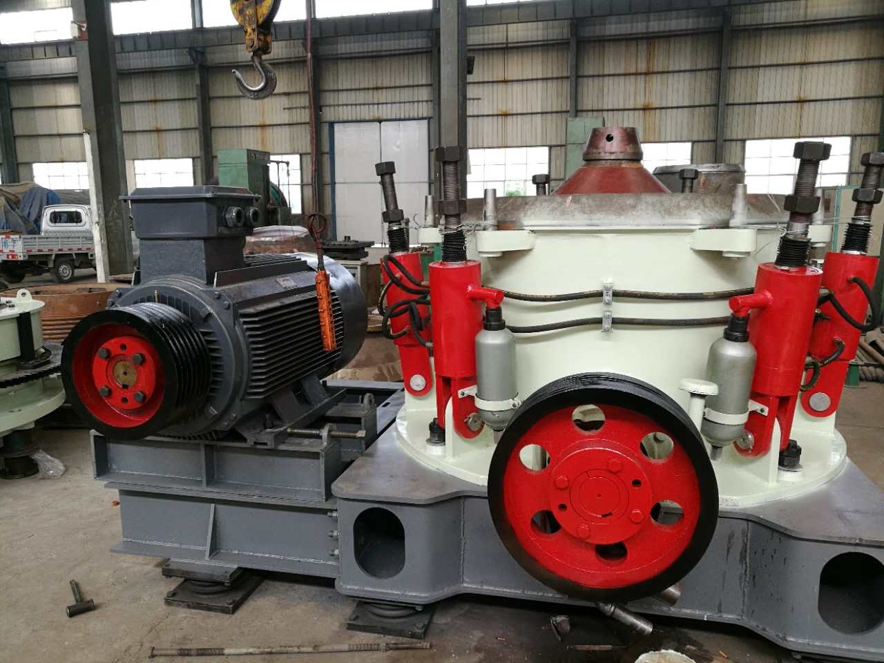 河南多缸液壓圓錐破碎機價格