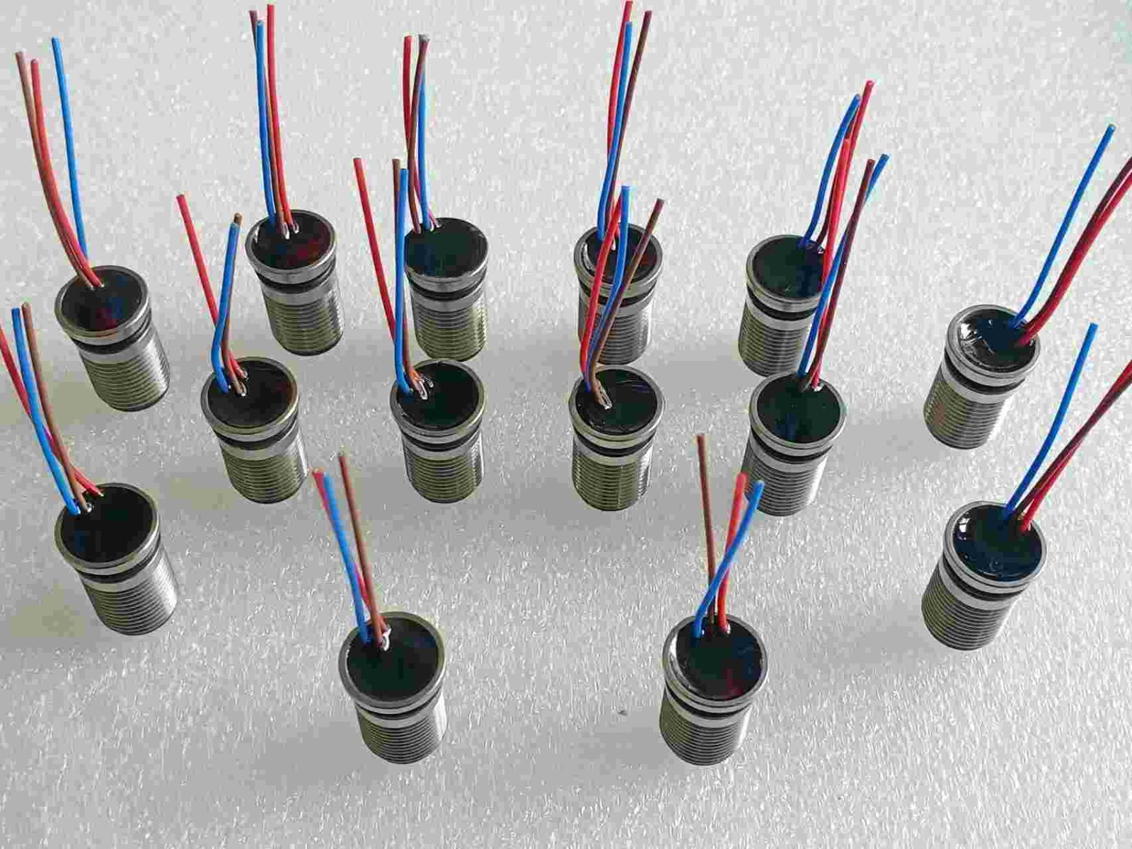 M12接線柱產(chǎn)品圖片