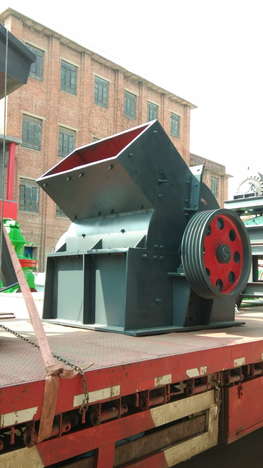 PC1010錘式粉碎機(jī)生產(chǎn)廠(chǎng)家   石灰石破碎機(jī)