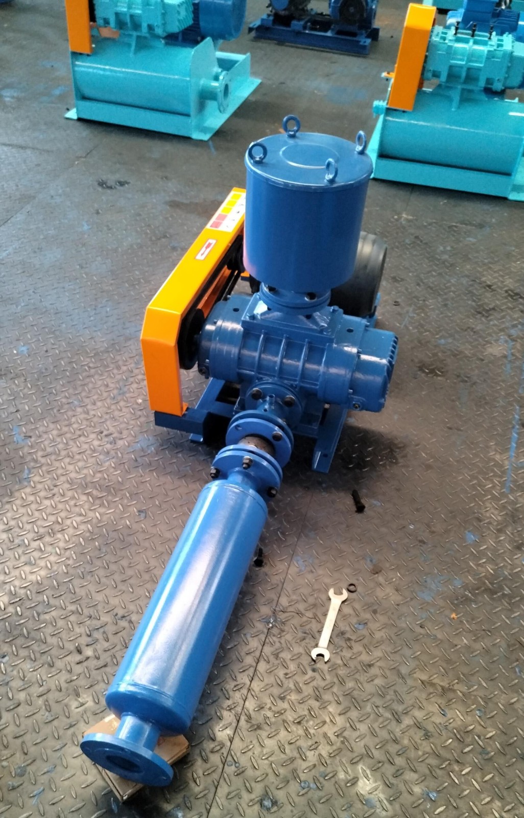 華東供應(yīng)羅茨風(fēng)機產(chǎn)品圖片