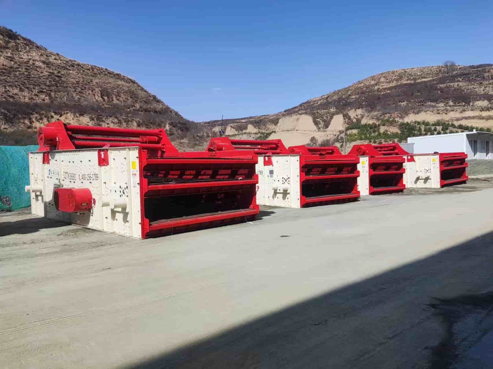 3ZTK3680、3ZTK3080四臺重型自同步橢圓振動篩助力江西鐵礦項目