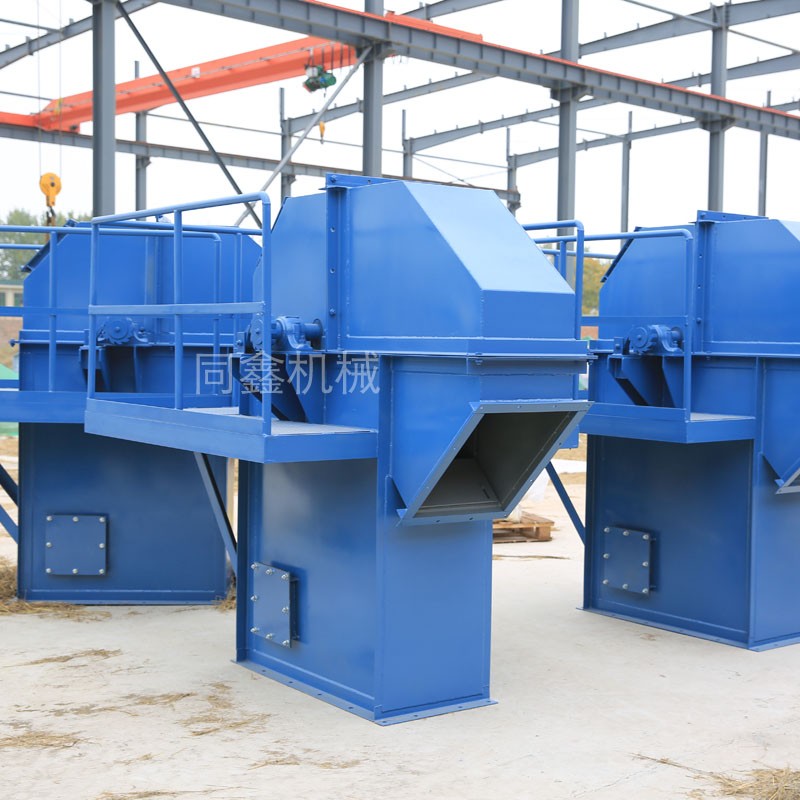 TD型斗式提升機，膠帶斗式提升機產(chǎn)品圖片