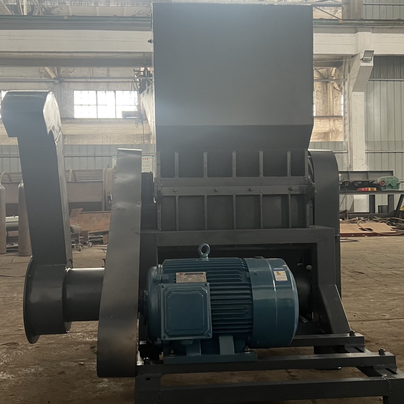 塑料粉碎機強力工業(yè)橡膠薄膜破碎礦泉水瓶小型中藥片材廢紙骨頭產(chǎn)品圖片