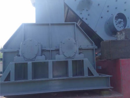 ZLP型大粒返料專用振動鏈式破碎機