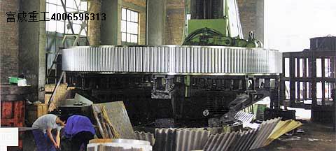  圓錐破碎機(jī)/破碎設(shè)備產(chǎn)品圖片