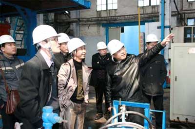越南國家煤礦工業公司到萊蕪煤機破碎機事業部考察