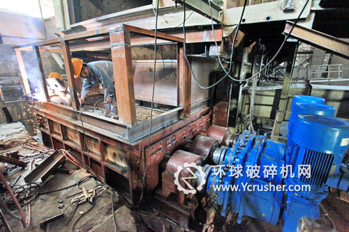 寧國(guó)水泥廠(chǎng)2528篦冷機(jī)破碎機(jī)技改現(xiàn)場(chǎng)
