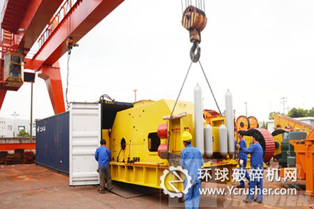 首冶兩臺&Phi;2000X1000液壓對輥式破碎機(jī)發(fā)往澳大利亞