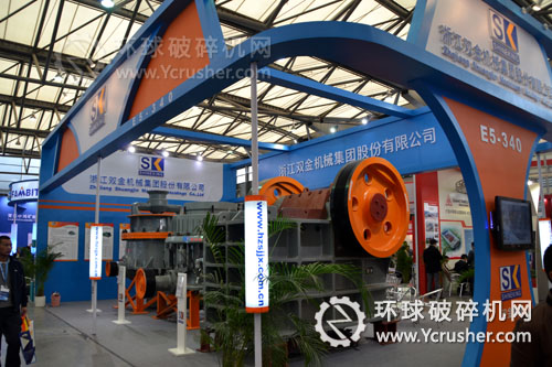 浙江雙金展示的ＳＪ-ＰＥ系列顎式破碎機(jī)設(shè)備