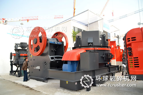 山特維克展示的顎式破碎機(jī)、沖擊式破碎機(jī)、圓錐破碎機(jī)設(shè)備
