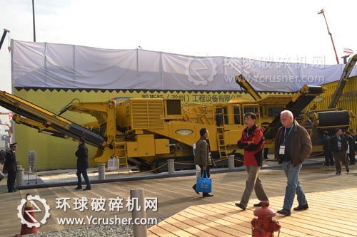 凱斯特2012上海寶馬展移動破碎站