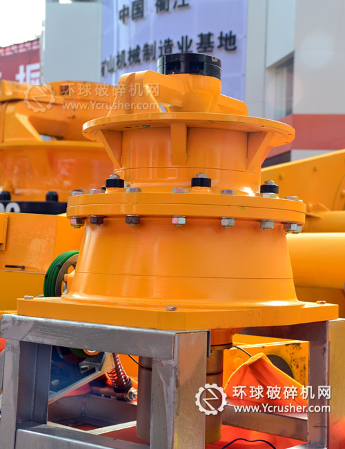 衢州美安普2012上海寶馬展圓錐破碎機設備