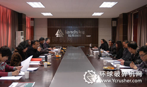 唐山陸凱科技《F系列復合振動篩研制與推廣》項目通過唐山市科技局鑒定