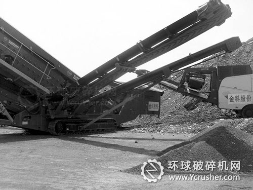 許昌移動破碎篩分機破碎建筑垃圾