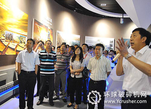 與會的中國再生資源行業(yè)500多名代表共同見證了中國&ldquo;城市礦產展示館&rdquo;的開館